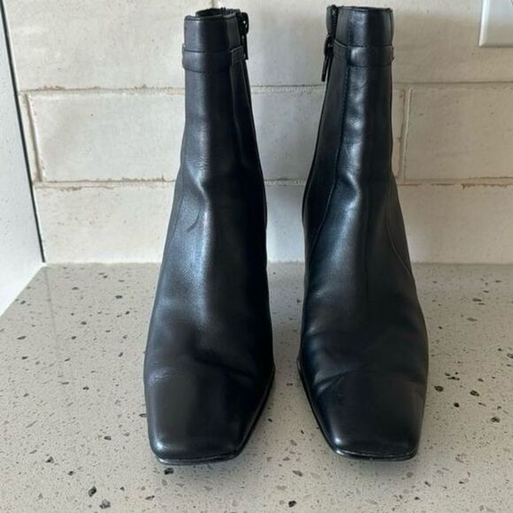 Karen Scott Teddi Black Leather Heeled Ankle
Boots Square Toe Side Zip Size 7.5M - Picture 2 of 9